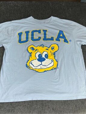 UCLA Bruins Retro 1960’s Graphic Light Blue T-Shirt Men’s XL Unisex University